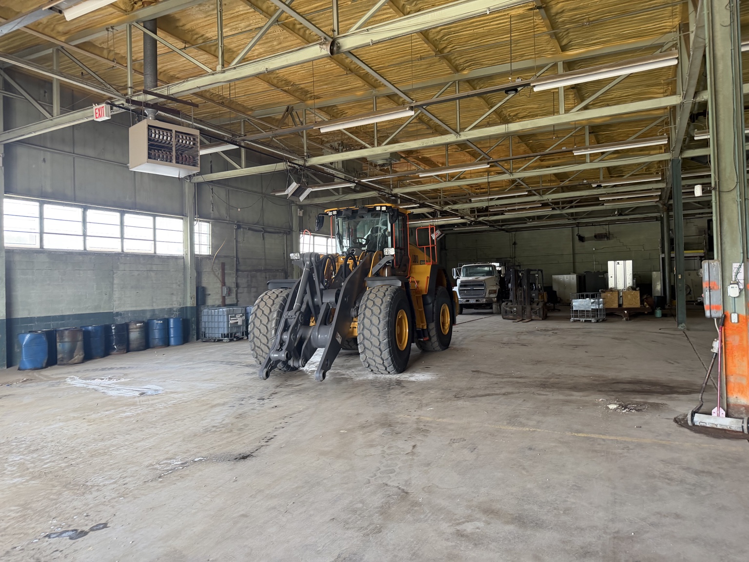 Volvo wheel loader moving material inside the Ohio Salt Co. warehouse
